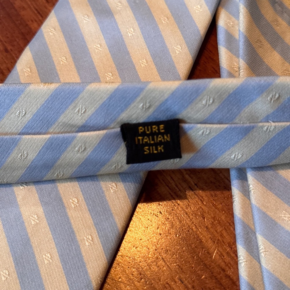 Vintage Italian Silk TIe - Excellent Condition